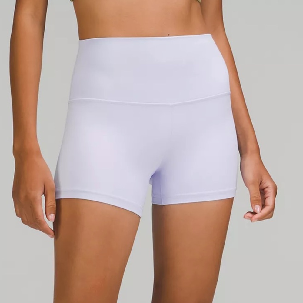 Lululemon Align High Rise Shorts 4”/ white / size 8